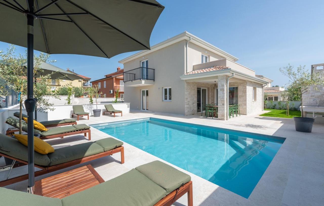 Vila An With Private Pool Umag